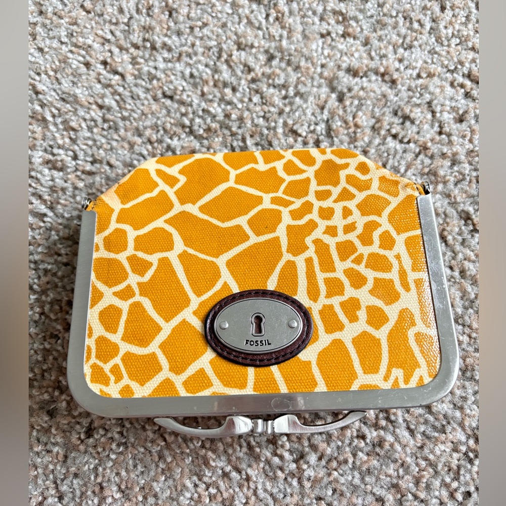 Fossil Key-Per Giraffe pattern